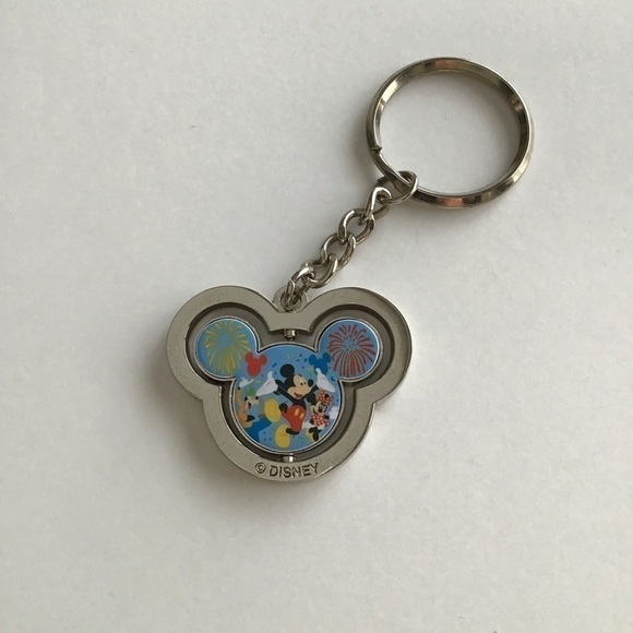 Vintage Walt Disney World Mickey Mouse Ears Swivel Keychain Keyring Castle - Picture 4 of 11